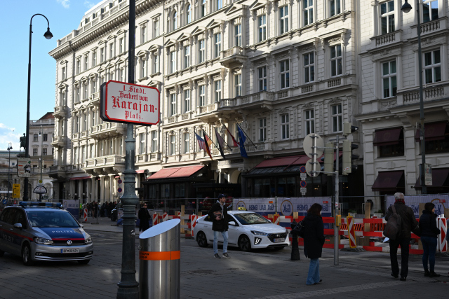 DSC_8825_001.JPG