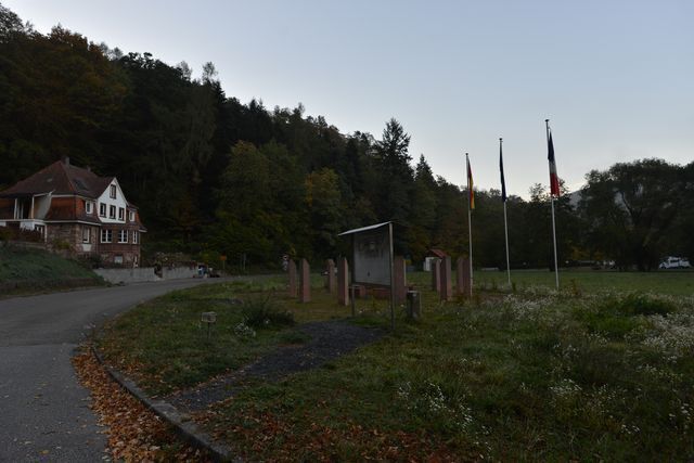 a1.jpg